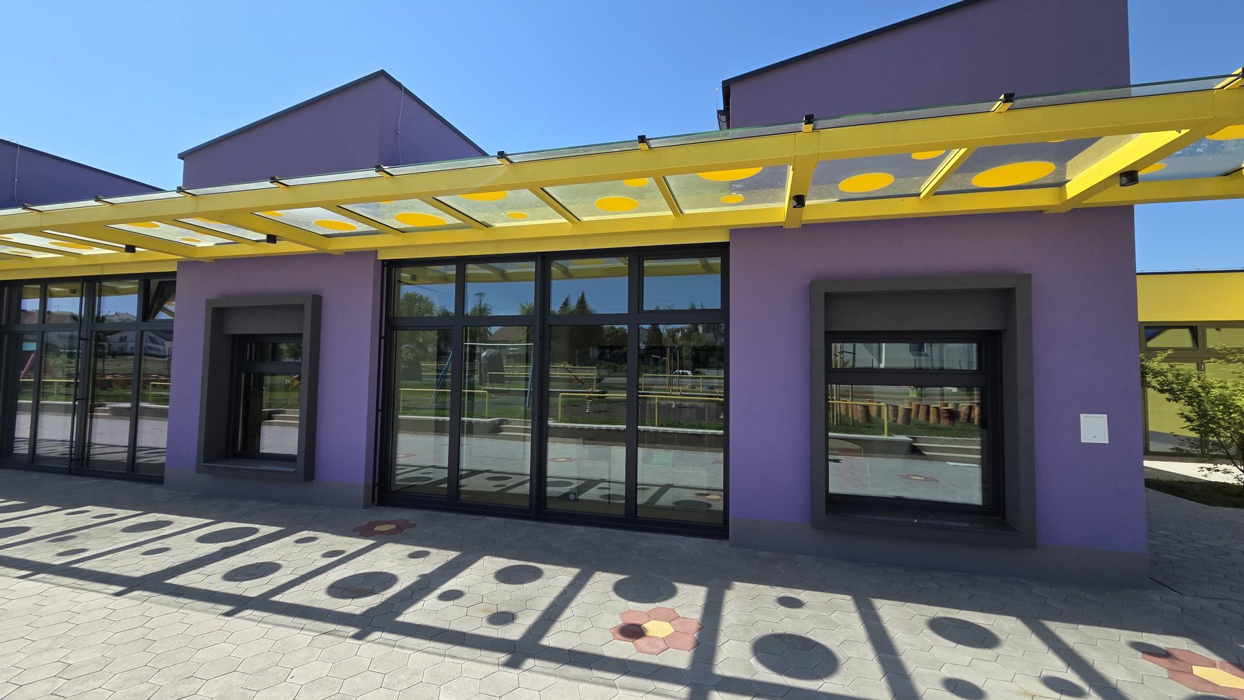 Dječji vrtić Urbarija, staklene stijene